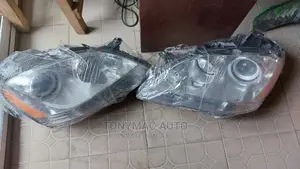 Mercedes-Benz ML350 2010,2008 Headlights