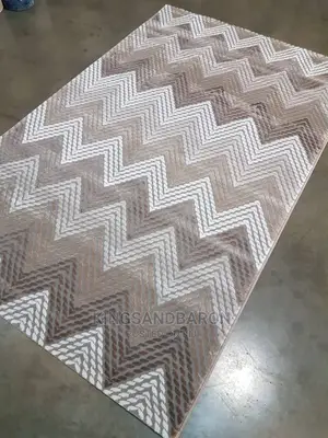 5x7fts Cream and Brown Turkey Center Rug(7x10,4x6,3x5)