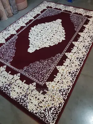 5x7fts Wine Cream and Gold Arabian Center Rug(4x6,7x10,8x11)