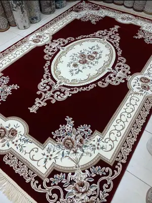5x7fts Wine and Cream Arabian Center Rug(,7x10,8x11)
