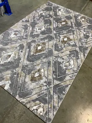 5x7fts Gray and Cream Turkey Center Rug(4x6,7x10,)
