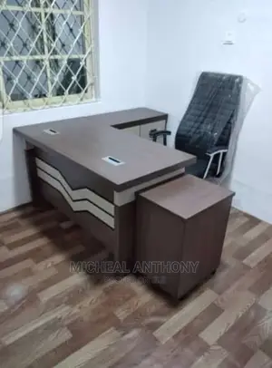 Executive Office Table 1.6miter With Extension And Drawers