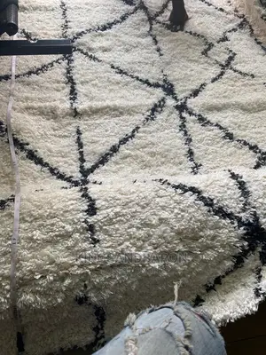 7x10fts Cream American Wool Centre Rug (4×6,5×7,7×10,8×11)
