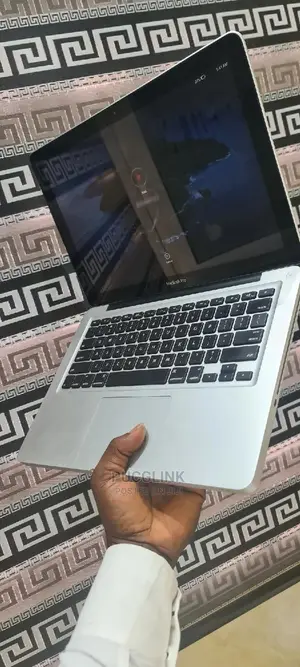 Laptop Apple MacBook Pro 2015 8GB Intel Core I5 SSD 128GB