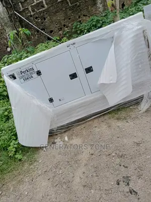 Strong Perkins 50kva Soundproof DIESEL Generator