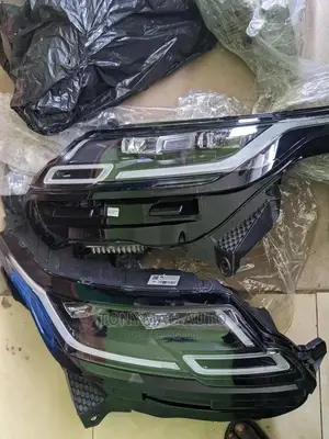 Range Rover Vogue 2014 To 2020 Headlights