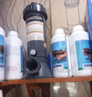 Pool Treatment Algaecide and Chlorine Feeder