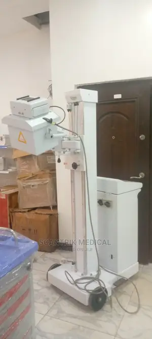 100 Hindland Mobile X Ray Machine