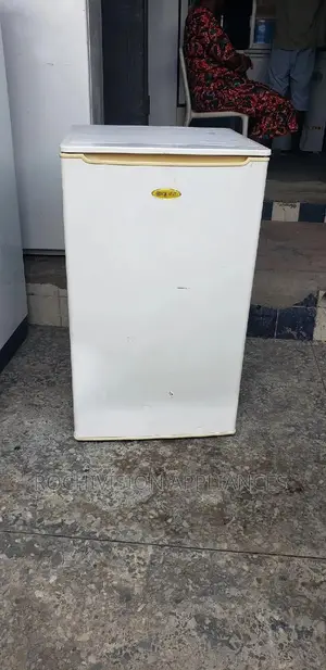 Table Top Fridge and Freezer Tokunbo Refrigerator Good OK