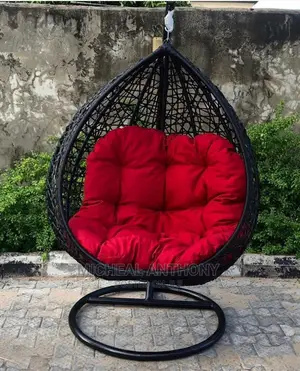 Stand Swinging Basket With Foam Pillows