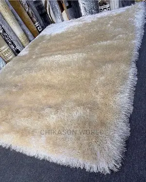 Quality Living Room Designed Super Soft Royal Center Rug.