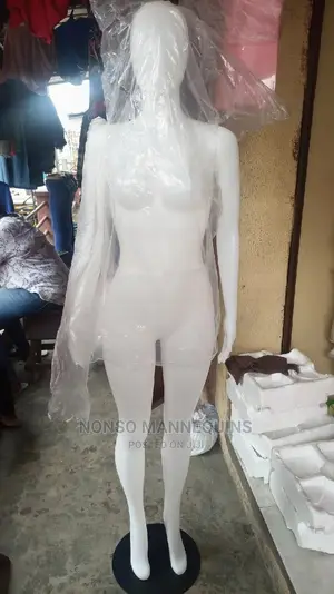 Size 10 Faceless Plastic Detachable Waist Mannequin