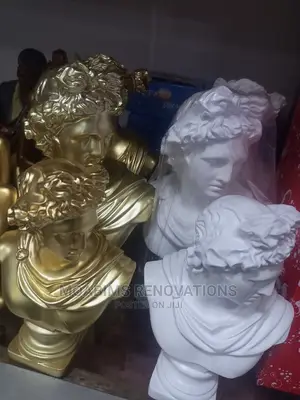 Alexander Romans Figurines Gold / White
