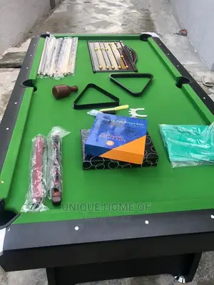 7ft X 4ft Snooker Pool Table With Complete Accessories