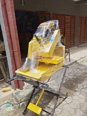 Brick Saw Machine