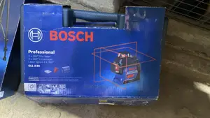 Bosch Professional GLL3-80 3 Lines Laser With Stand