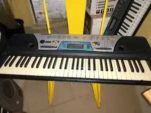 Original UK Used PSR170 Yamaha Professional Keyboard