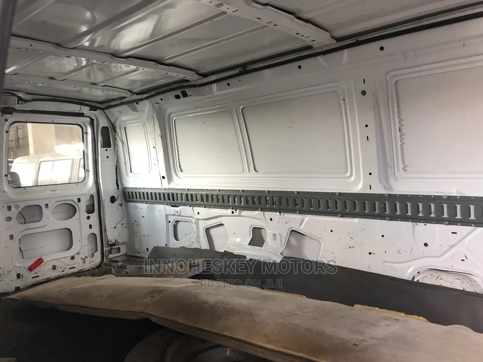 Ford E350 2010 White