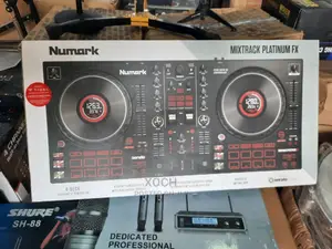 Numark Mixtrack Platinum Fx