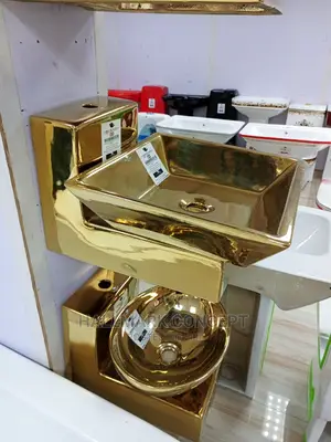 Gold Hanging Basin