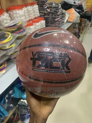 Nike Basketball B105