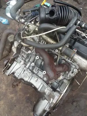 Nissan Pathfinder 3.5 Engine