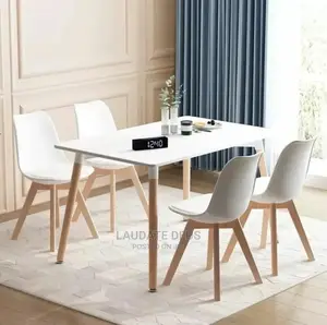 Eames Dining Table With 4 Seaters