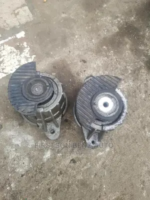 Mercedes Benz C300 Engine Seaten