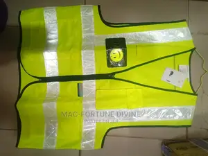 High Quality Reflective Jacket With Key Holder.