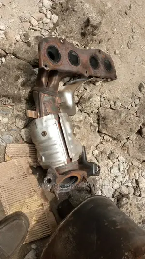 Catalyst Converter Toyota 2.4 4 Plug