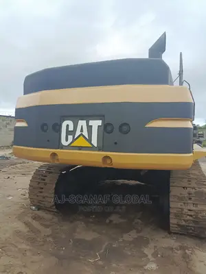 Foreign Used Cat 345bl With Hammer Line