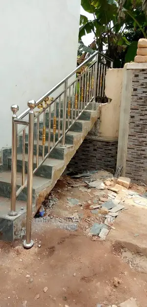 Stainless Railing With Gold Design Balusters