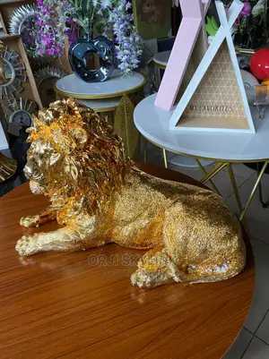 Table Top Decor Lion Figurines