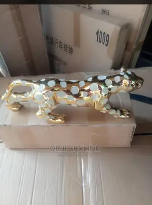 Tiger Figurines