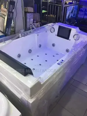 Jacuzzi Bathtub