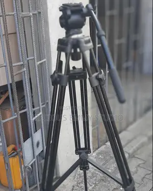 Weifeng WF-717 (1.8m) Tripod Stand