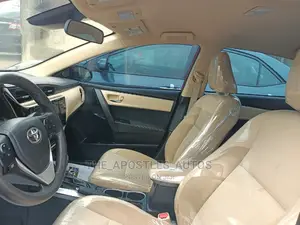Toyota Corolla 2017 Red