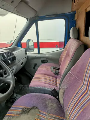 Ford Transit 1992 Blue