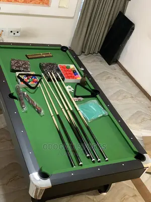 Pool Table With Complete Accessories