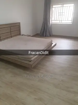 Rubber Vinyl PVC Wood-Like Floor in Abuja