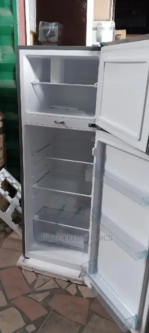 Bruhm Fridge and Freezer Model 200