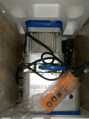 Electric Chain Hoist or Block (2.5 Ton X 3m Chain)