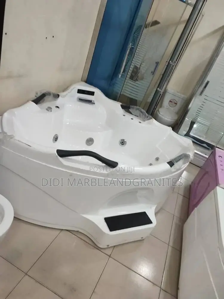 Jacuzzi Bathtub