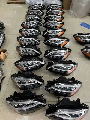 Mercedes-Benz C300 2015,2016,2019 Headlights