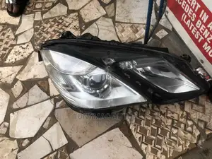 Mercedes-benz E350 2010 Headlights