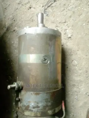 DC Motor 12 V