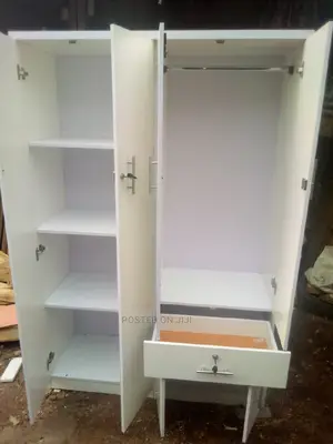 Big Wardrobe 6 Ftt Height 4 Ftt Wide White