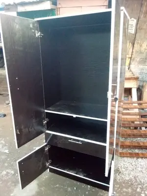 Wardrobe 6 Ft Height 32 Inches Wide