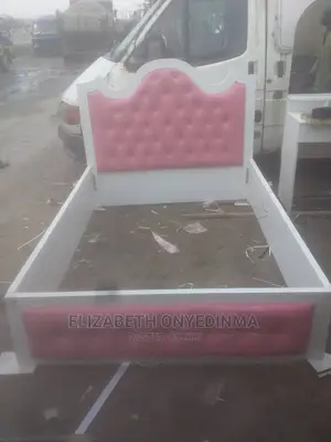 6ft*6ft Bed