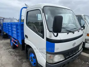 Toyota Dyna 200